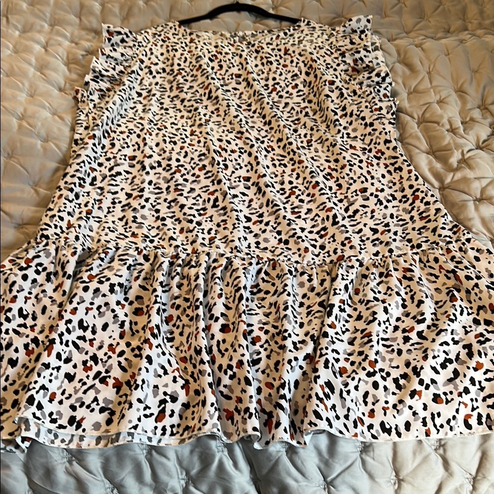 5 for 25$
Leopard Print Ruffle Hem dress - Picture 1 of 6